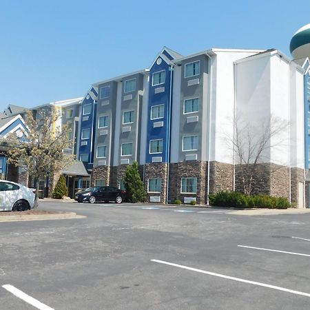 Microtel Inn & Suites By Wyndham Wheeling At The Highlands Triadelphia Екстериор снимка