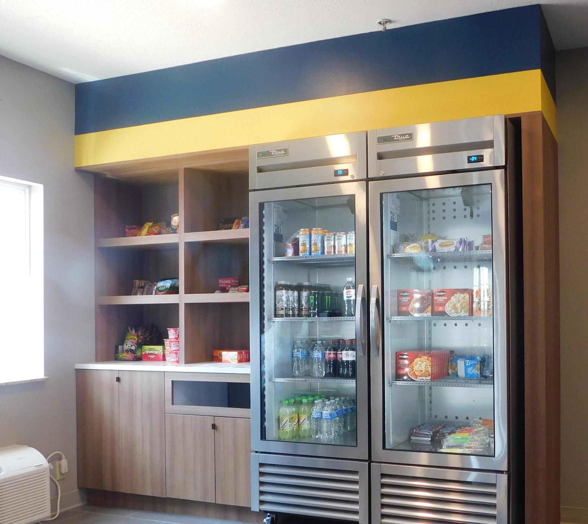 Microtel Inn & Suites By Wyndham Wheeling At The Highlands Triadelphia Екстериор снимка